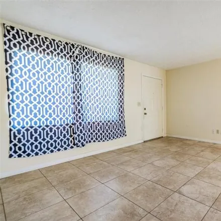 Image 5 - 2499 Moore Haven Drive East, Clearwater, FL 33763, USA - House for sale