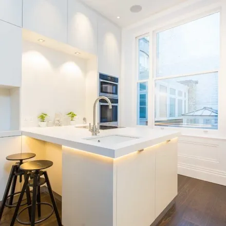 Rent this 2 bed apartment on 7 Green Street in London, W1K 6RS
