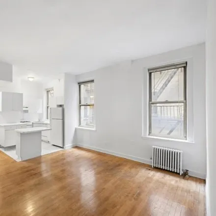 Image 4 - 57 West 58th Street, New York, NY 10019, USA - Condo for sale
