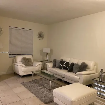 Image 4 - 3276 West 92nd Place, Hialeah, FL 33018, USA - Apartment for rent