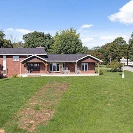Image 3 - 1197 South Jackson Street, McLeansboro, IL 62859, USA - House for sale