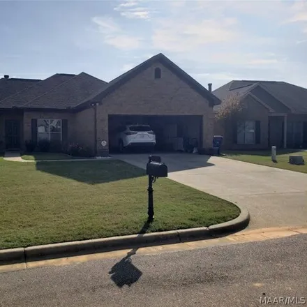 Buy this 3 bed house on 373 Country Club Drive in Wetumpka, AL 36092