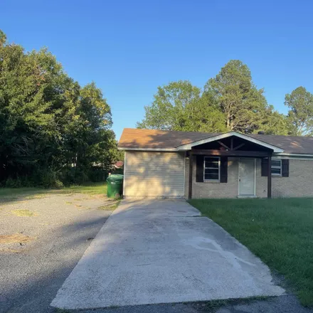 Buy this 3 bed house on 2713 South Hemlock Street in Pine Bluff, AR 71603