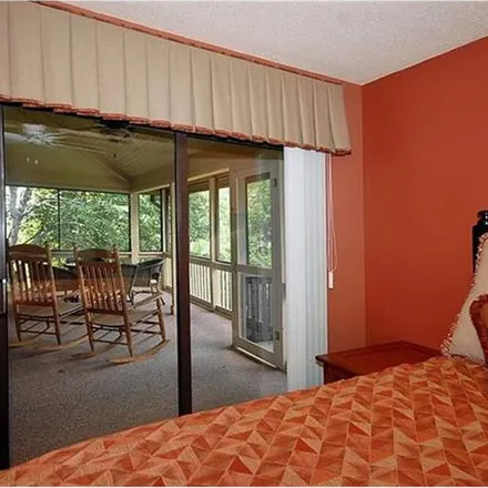 Rent this 2 bed condo on Hendersonville in NC, 28738