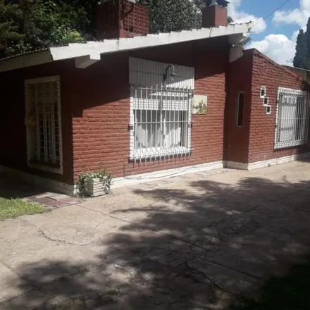 Buy this 2 bed house on Bogotá in Juan Vucetich, 1635 José C. Paz