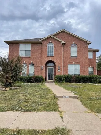 Buy this 5 bed house on 2923 Beau Drive in Mesquite, TX 75181