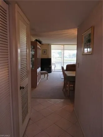 Image 4 - 662 Forest Lakes Boulevard, Collier County, FL 34105, USA - Condo for rent