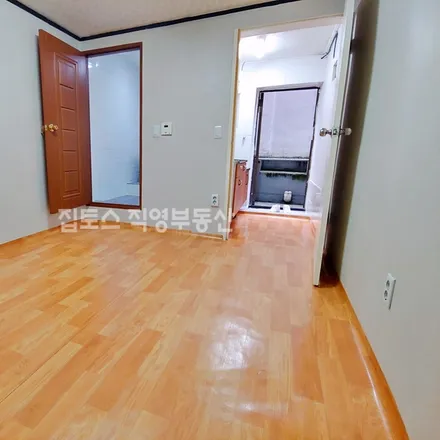 Rent this studio apartment on 서울특별시 강북구 번동 458-19