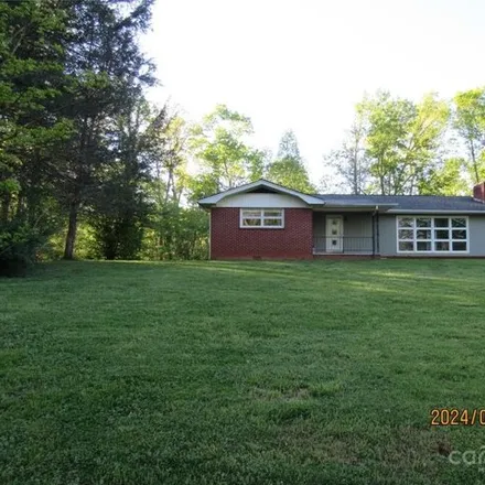 Image 1 - 312 Landis Road, McDowell County, NC 28752, USA - House for sale