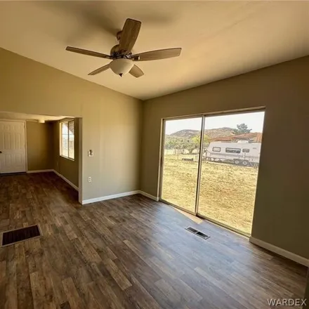 Image 6 - 6877 Cinch Drive, Dolan Springs, Mohave County, AZ 86441, USA - Apartment for sale