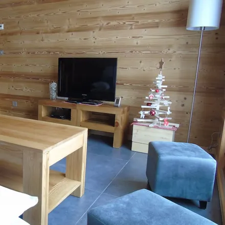 Rent this 2 bed apartment on 73230 Les Déserts