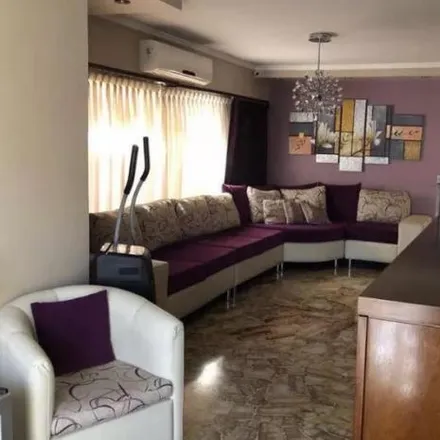 Buy this 3 bed house on 1 de Mayo 701 in Quilmes Este, 1879 Quilmes