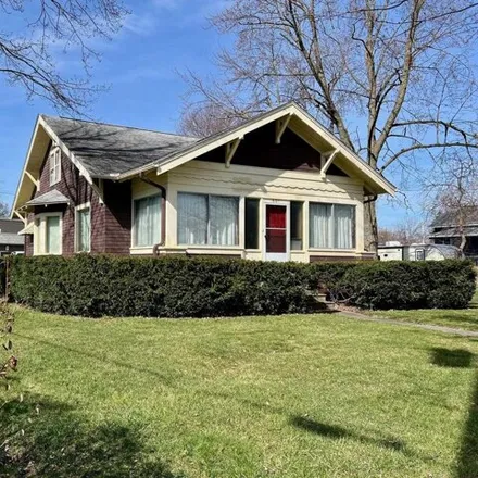 Buy this 4 bed house on 1489 Smith Street in Bay City, MI 48706