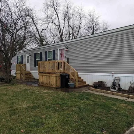 Buy this studio apartment on 69 Colony Drive in Fredericktown, Knox County