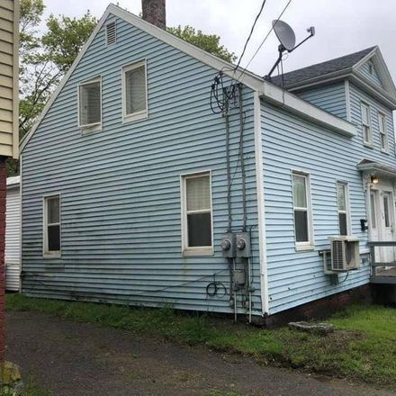 Rent this 3 bed house on 339 Union Street in Bangor, ME 04401