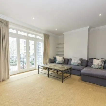 Rent this 4 bed townhouse on 45 Trinity Church Road in London, SW13 8EN