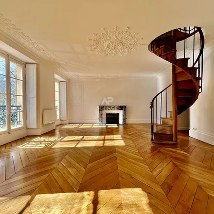 Image 4 - 2 bis Avenue de Paris, 78000 Versailles, France - Apartment for rent