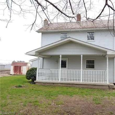 Buy this 3 bed house on 72 North Canal Road in Frazeysburg, Muskingum County