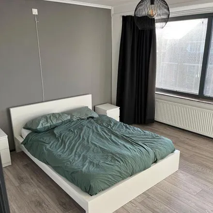 Rent this 1 bed duplex on Westerweg 298 in 1852 AS Heiloo, Netherlands