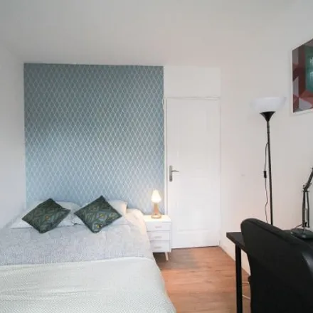 Rent this 1 bed room on 2 Rue Mozart in 92110 Clichy, France