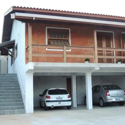 Buy this 3 bed house on Rua Manoel Matheus 272 in Centro, Vinhedo - SP