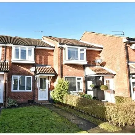 Buy this 2 bed townhouse on Rushleigh Green in Thorley, CM23 4JH