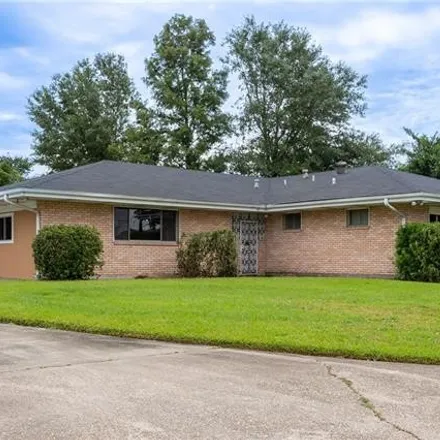 Buy this 3 bed house on 801 Avenue F in Marrero, Jefferson Parish