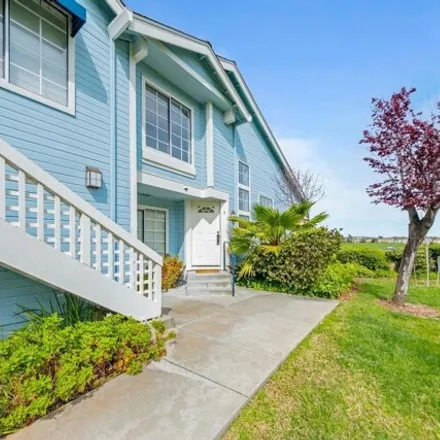 Buy this 3 bed condo on 699 Sea Ranch Court in Vallejo, CA 94591