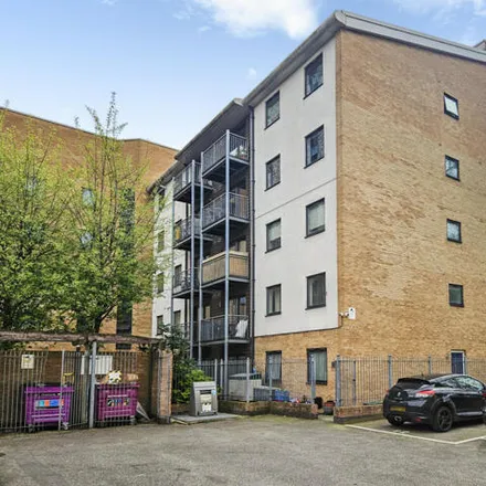 Buy this 2 bed apartment on Franklin House in Aberfeldy Street, London