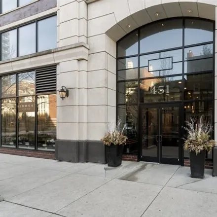Image 2 - The Residences at Hudson & Huron, 451 West Huron Street, Chicago, IL 60654, USA - Condo for sale
