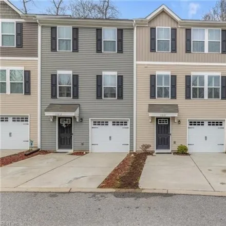 Buy this 3 bed house on 1001 Lakeview Cove in Smithfield, VA 23430