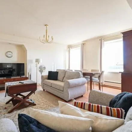 Image 2 - Chiltern Court, Baker Street, London, NW1 5RT, United Kingdom - Apartment for sale