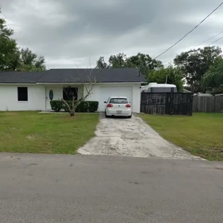 Buy this 3 bed house on 4105 Willow Dr in Mulberry, Florida