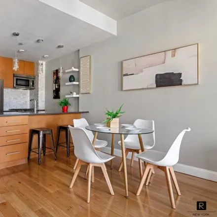 Image 5 - 328 East 109th Street, New York, NY 10029, USA - Condo for sale