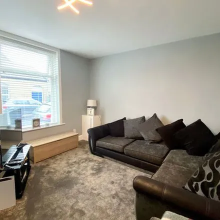 Rent this 3 bed townhouse on Walmsley Street in Great Harwood, BB6 7DP