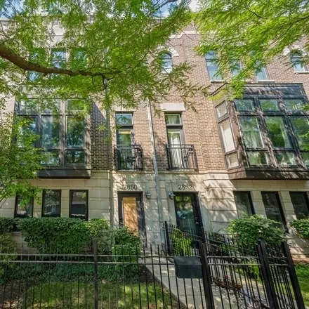 Image 1 - 2842 North Paulina Street, Chicago, IL 60613, USA - Townhouse for rent