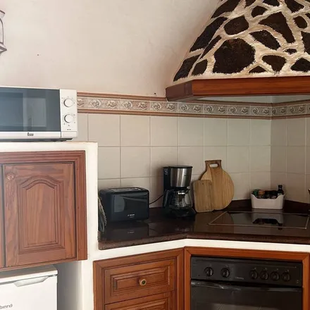 Rent this 2 bed house on Tías