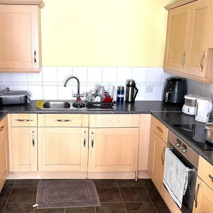 Image 1 - Cline Road, Bounds Green Road, London, N11 2HB, United Kingdom - Apartment for rent