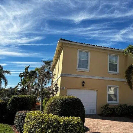 Rent this 3 bed townhouse on 1452 Burgos Drive in Sarasota County, FL 34238