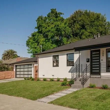 Buy this 3 bed house on 308 B Street in Redwood City, CA 94063