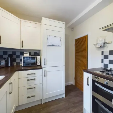 Rent this 3 bed townhouse on Norfolk Close in Leeds, LS7 4QB
