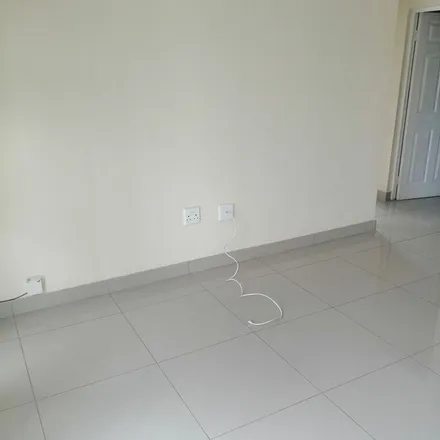 Image 5 - Plane Street, Glen Anil, KwaZulu-Natal, 4019, South Africa - Apartment for rent