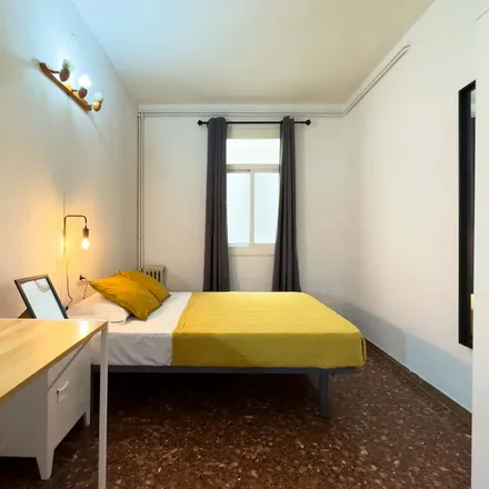 Rent this 1 bed room on Carrer Mare de Déu del Carmel in 08001 Barcelona, Spain