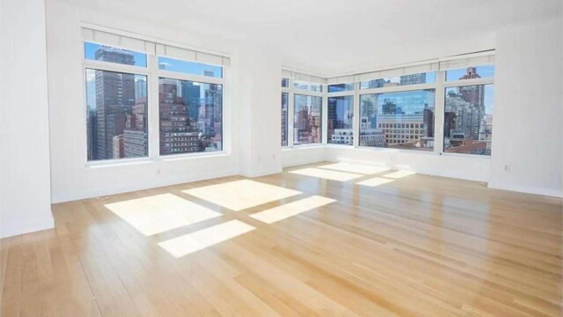 400 East 67th Street, New York, NY 10065, USA | 3 bed condo for rent