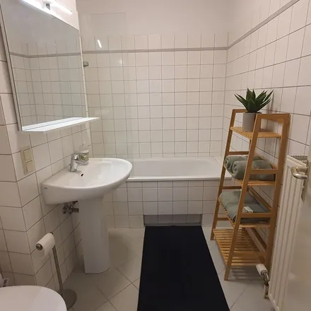 Rent this 2 bed apartment on Kärntener Straße 10 in 10827 Berlin, Germany