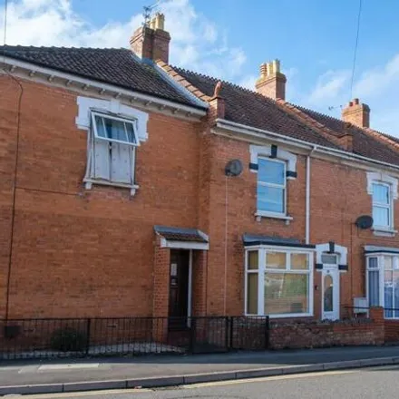 Rent this 3 bed townhouse on 31 Chilton Street in Bridgwater, TA6 3HU