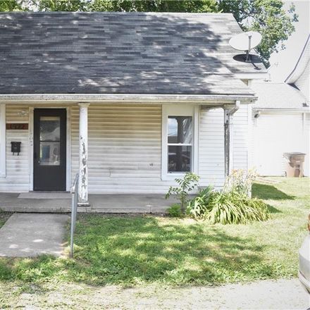 Rent this 2 bed house on 1922 Wallace Avenue in Columbus, IN 47201