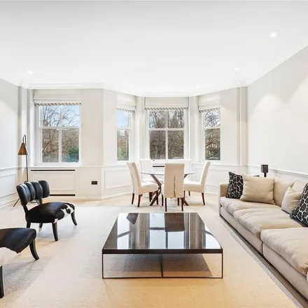Rent this 3 bed apartment on 63 Cadogan Square in London, SW3 2RF