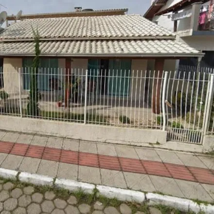 Buy this 2 bed house on Rua Lico Amaral in Dom Bosco, Itajaí - SC