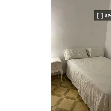 Rent this 4 bed room on Carrer de Mallorca in 334, 08001 Barcelona